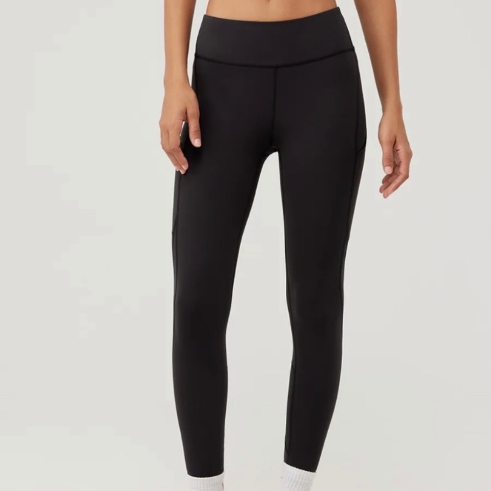 Outdoor Voices high rise side pocket leggings